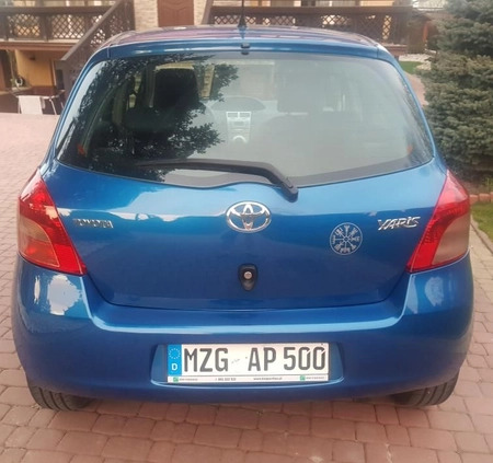 Toyota Yaris cena 16900 przebieg: 192000, rok produkcji 2007 z Staszów małe 497